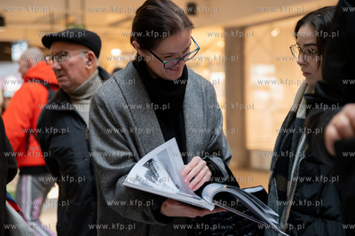 Gdańsk, Centrum Handlowe Manhattan. Spotkanie promocyjne...
