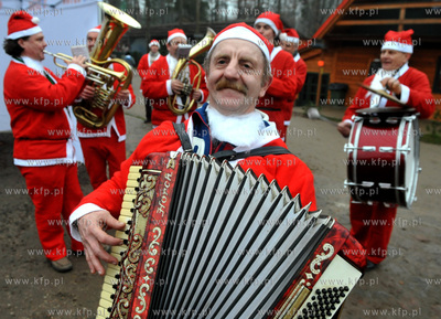 Szymbark na Kaszubach. VI Ogolnopolski Zjazd Swietych...