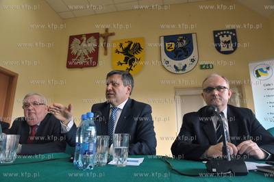 Wicepremier Janusz Piechocinski spotkal sie w Zukowie...