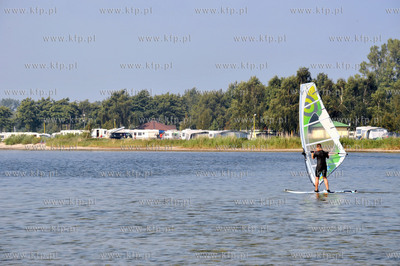 Chalupy na Polwyspie Helskim. Windsurfing od strony...