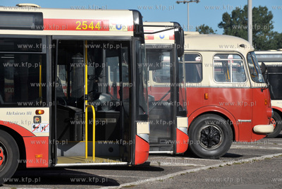 Zajezdnia autobusow miejskich ZKM na al. Generala Jozefa...