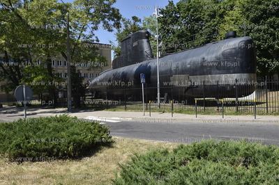 Gdynia-Oksywie.  Wycofany ze służby okręt podwodny...