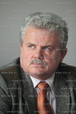 Urzad Miejski w Gdansku. Podpisanie umowy na budowe...