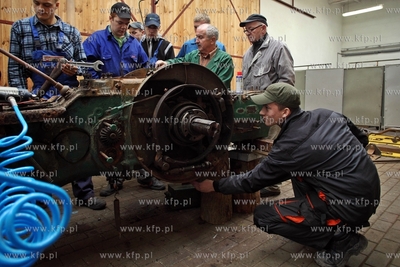 Uczniowie Zespolu Szkol Rolniczych w Rusocinie ( pod...