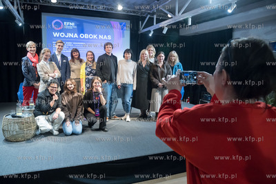 Spotkanie "Wojna obok nas. Historie odwagi, krzywdy,...