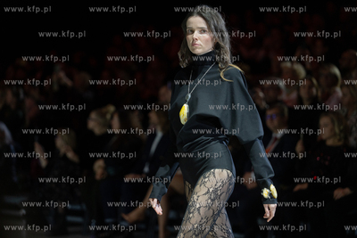 Pokaz mody i bursztynu AMBER Vibes podczas międzynarodowych...