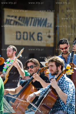 Gdansk. Stocznia Remontowa. Obudz Polske, niecodzienny...