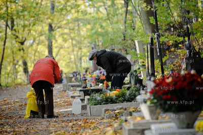 Gdansk. Cmentarz Srebrzysko.
28.10.2011
fot. Mateusz...