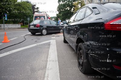 Sopot. Wypadek trzech samochodow na skrzyzowaniu ulic...