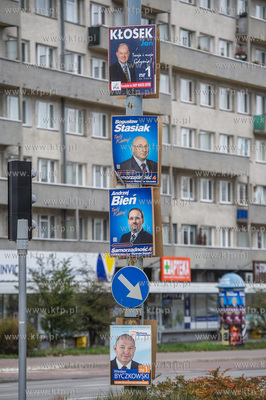 Gdynia. Kampania wyborcza do samorzadu. Plakaty wyborcze...