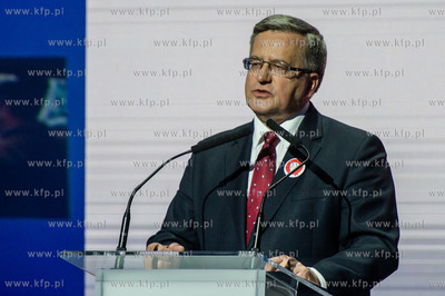 Sopot. Hala 100-lecia. Final Maratonu Poparcia Bronislawa...