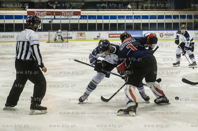Gdańsk. Hala Oliwia. Polska Hokej Liga. Mecz o utrzymanie...