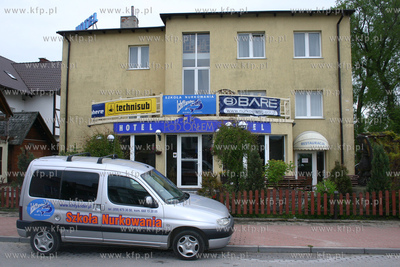 HOTEL POD ORLEM Jastarnia ul. Herrmanna 1 
03.06.2006
fot....