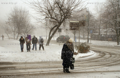 Zima dotarla do Gdanska. Nz. Podwale Staromiejskie
07.01.2009
fot....