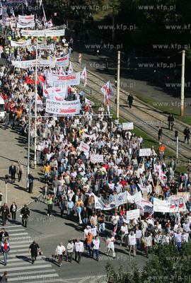 Szczecin. Kilka tysiecy zwiazkowcow z calej Polski...