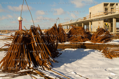 Budowa nowego terminala pasazerskiego T2 na lotnisku...
