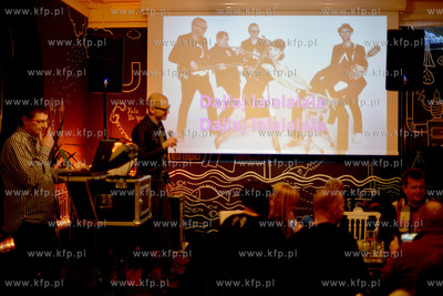 Kazdy kto mial kamere video - w tablecie, telefonie,...