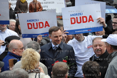 Kampania wyborcza na urzad Prezydenta RP. Kandydat...