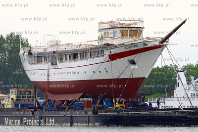 Transport kadluba do portu wewnetrzego w Gdansku szkolnego...