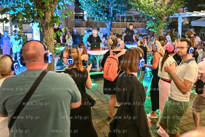 Kawiarnia Koło Molo na Skwerze Kuracyjnym w Sopocie....