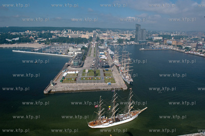 Tall Ships' Races 2009 w Gdyni z lotu ptaka. Zlot Wielkich...