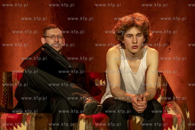 Spektakl " Mąż zmarł, ale już mu lepiej" w wykonaniu...