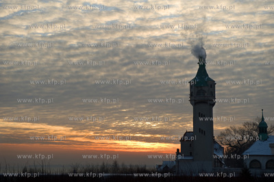 Zabytkowa latarnia morska w Sopocie o poranku.
22.01.2010
fot....