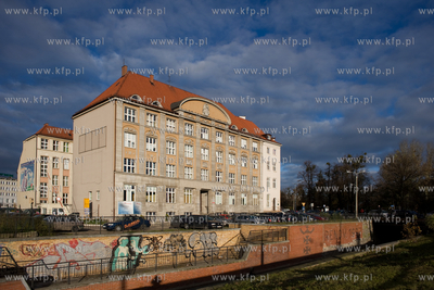 Budynek Biblioteki Wojewodzkiej w Gdansku.5.11.2013fot....