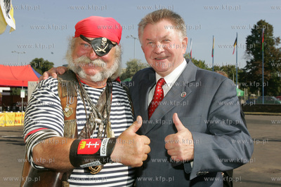 Targi Baltexpo 2005. Nz. Gdanski Pirat z Longinem Pastusiakiem...