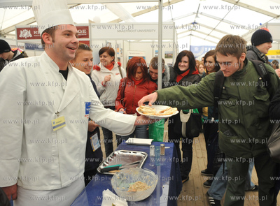 Targi Akademia na Uniwersytecie Gdanskim. Nz. stoisko...