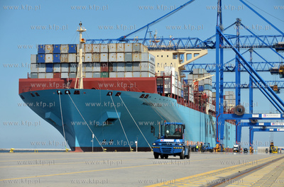 Do gdanskiego DCT zawinal jeden z najwiekszych kontenerowcow...