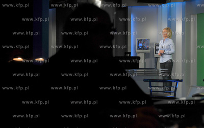 Marzena Sienkiewicz gdanska pogodynka w studio Telewizji...