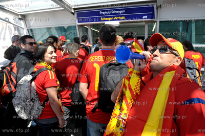 Gdansk. Port Lotniczy im. Lecha Walesy. Wyrywkowa kontrola...