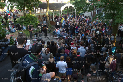 Gdansk Dolny Wrzeszcz. Festiwal Streetwaves. Krol koncert...