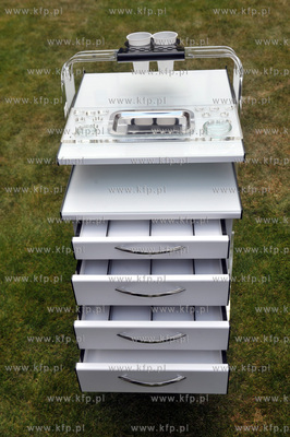 Prezentacja mebi dentystycznych zaprojektowanych i...