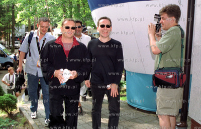 Festiwal Piosenki w Sopocie. Grupa UB 40 w Operze Lesnej...