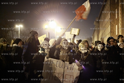 Gdańsk, Protest przeciwko podpisanej przez Polskę...