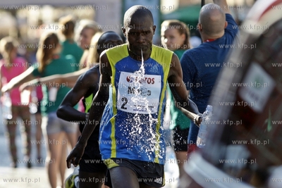 20. Bieg sw. Dominika w Gdansku. Bieg elity. Nz. Nigeryjczyk...