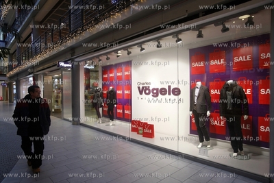 Poswiateczne wyprzedaze w Centrum Handlowym Manhattan...