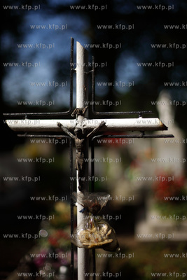 Zukowo. Cmentarz.
29.08.2014
fot. Krzysztof Mystkowski...