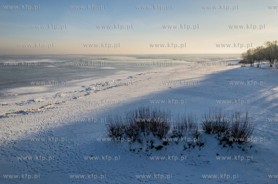 Zamarznięta Zatoka Pucka.
19.01.2026
fot. Krzysztof...