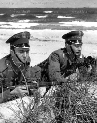 Zolnierze Wojsk Ochrony Pogranicza podczas letnich...