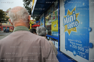 Gdansk. Wrzeszcz. Kolektura Lotto. Kumulacja 50 000...