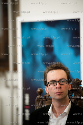 Gdansk. Ratusz Glownego Miasta. Debata pt Wojna ze...