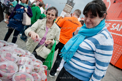 Gdansk. Targ Weglowy. Inauguracja kampanii promujacej...