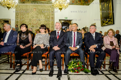 Gdansk. Ratusz Glownomiejski. Uroczystosc wreczenia...