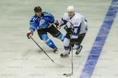 Gdansk. Hala Olivia. Mecz pierwszej ligi hokeja MH...