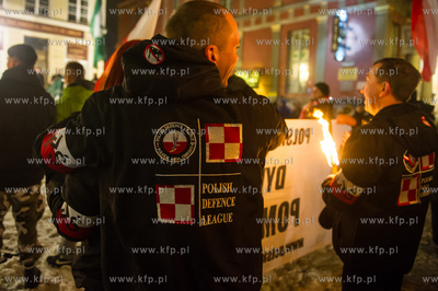 Gdansk. Dlugi Targ. Manifestacja przeciwko przyjmowaniu...