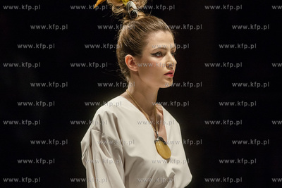 Gdańsk. Teatr Szekspirowski. Gala Bursztynu i Mody...