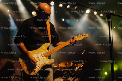 Podczas koncertu zespolu Perfect, na imprezie lata...